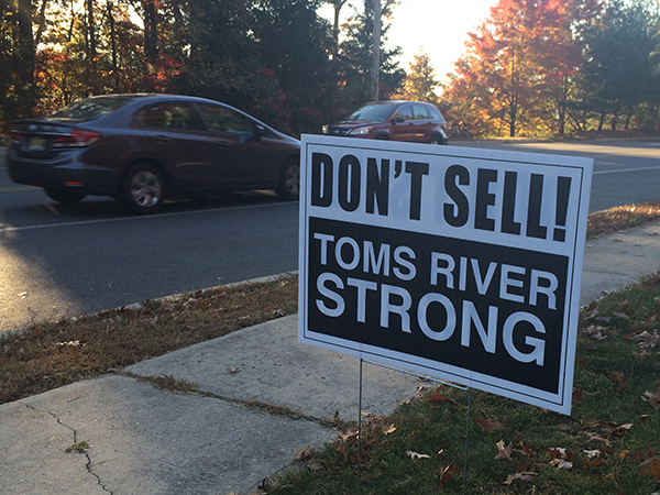 An anti-canvassing sign in Toms River. (Courtesy: Micromedia Publications)