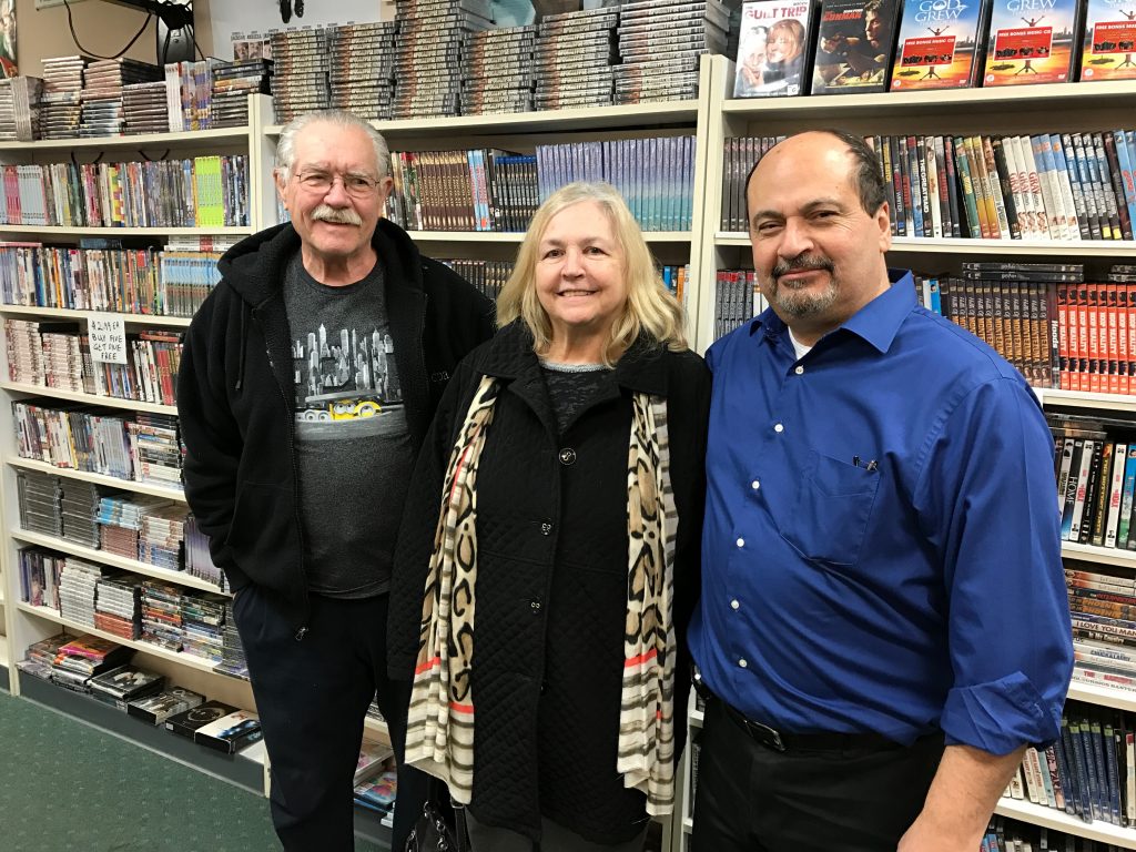 Bob Karpodinis (right) with customers Faith and Roger Yourth, of Brick. (Photo: Daniel Nee)