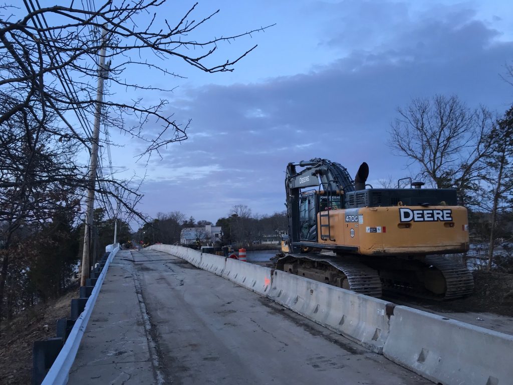 Construction on the Midstreams Bridge, Jan. 2018. (Photo: Daniel Nee)