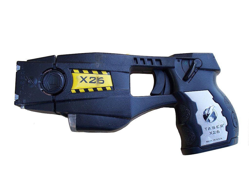 A police-issue taser. (Credit: By Junglecat - Own work, CC BY-SA 3.0)