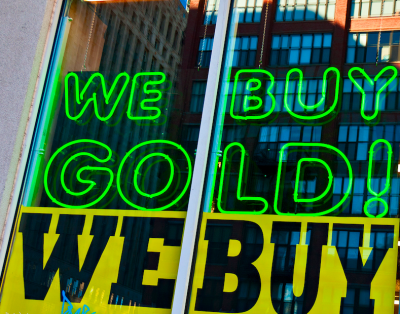 A sign outside a secondhand gold dealer. (Seth Anderson/Flickr)