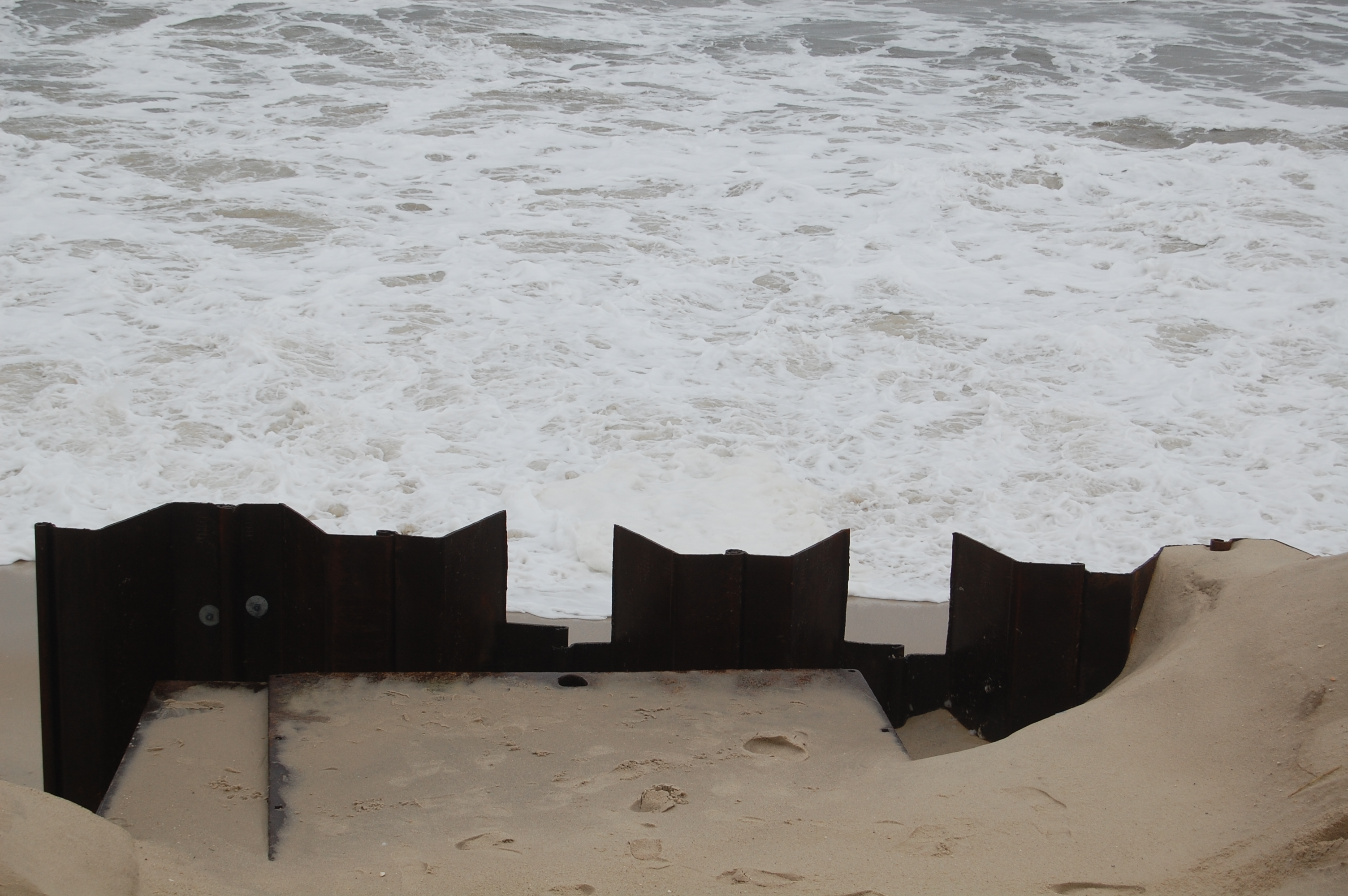 A steel sea wall revetment in Brick, N.J. holds back waves from a nor'easter, Dec. 9, 2014. (Photo: Daniel Nee)