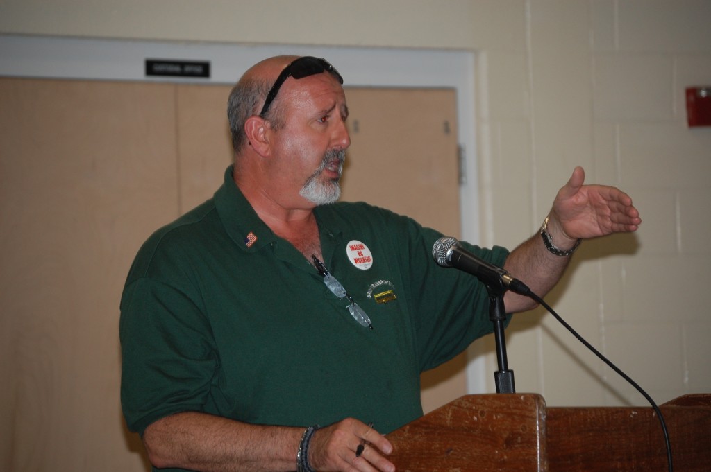 Greg Cohen, a Brick school bus driver and union leader, addresses the Board of Education June 15, 2015. (Photo: Daniel Nee)