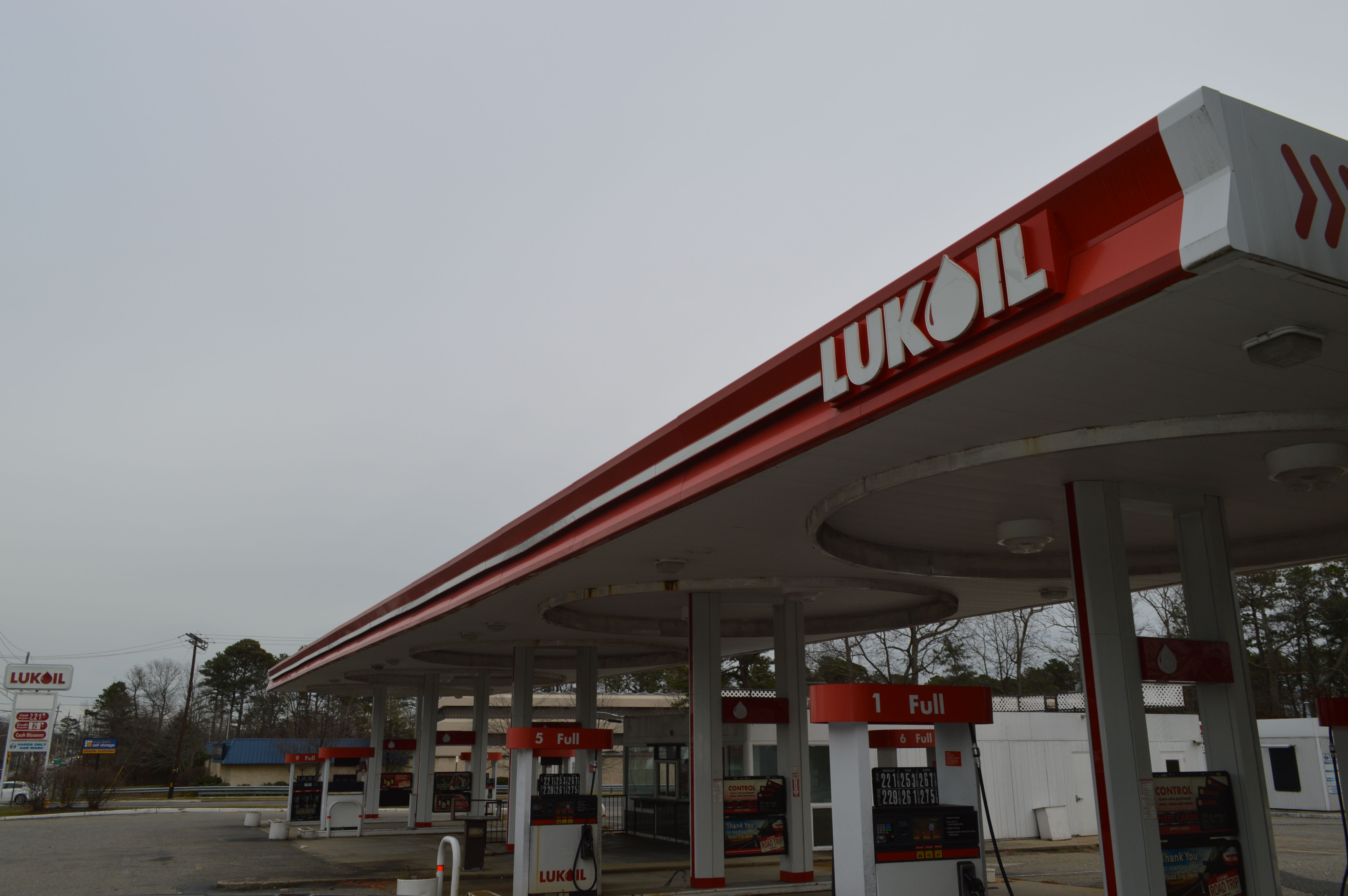The Lukoil station at Route 88 and Jordan Road. (Photo: Daniel Nee)