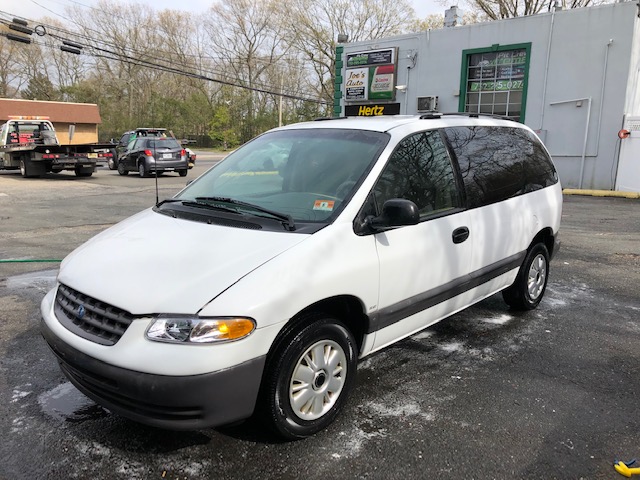 The minivan being donated by Joe's Towing & Auto. (Photo: Joe's Towing & Auto)