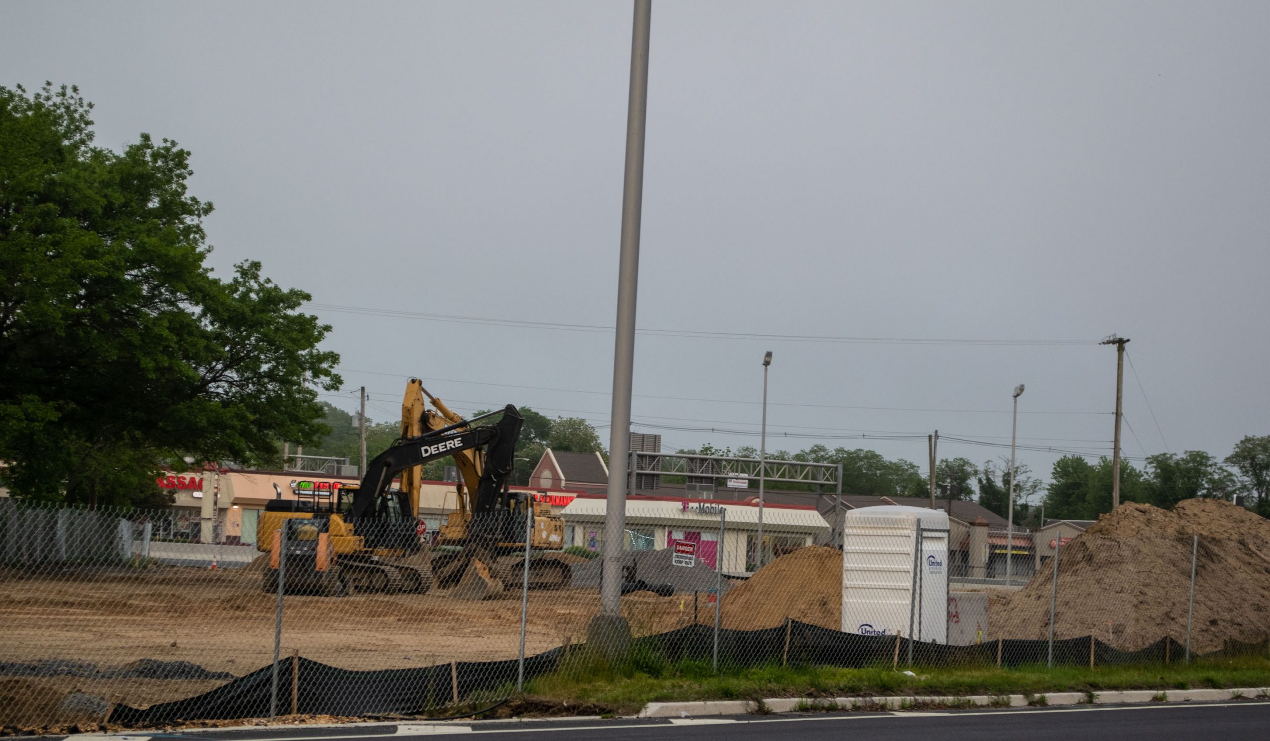 The site of the former Jersey Paddler store in Brick, May 2020. (Photo: Daniel Nee)