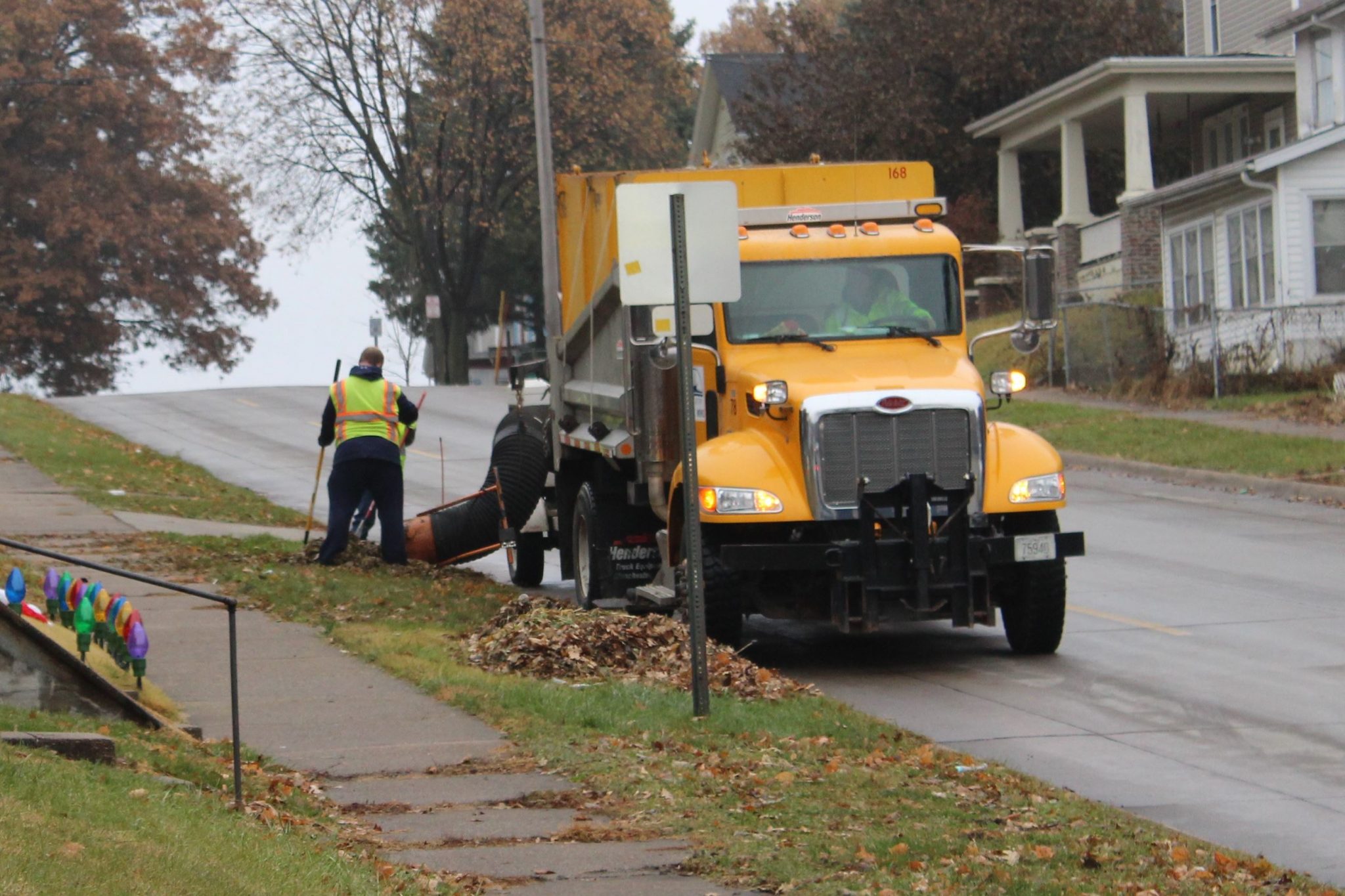 Switching Brick to Vacuum Truck Leaf Pickup Would Cost Millions, Pose