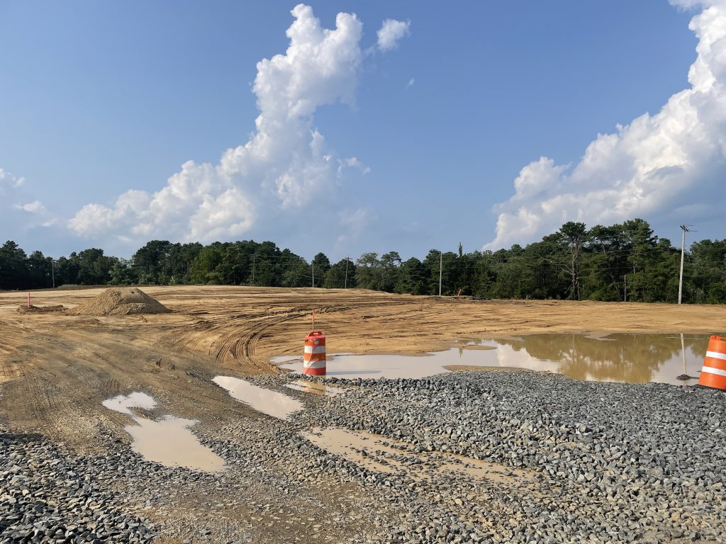 Construction begins at the former Foodtown lot in Brick Township, Aug. 2021. (Photo: Daniel Nee)