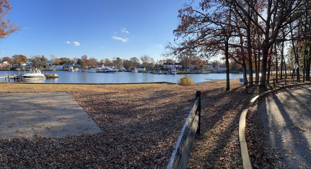 Cedar Bridge Manor Park, Nov. 2021. (Photo: Daniel Nee)