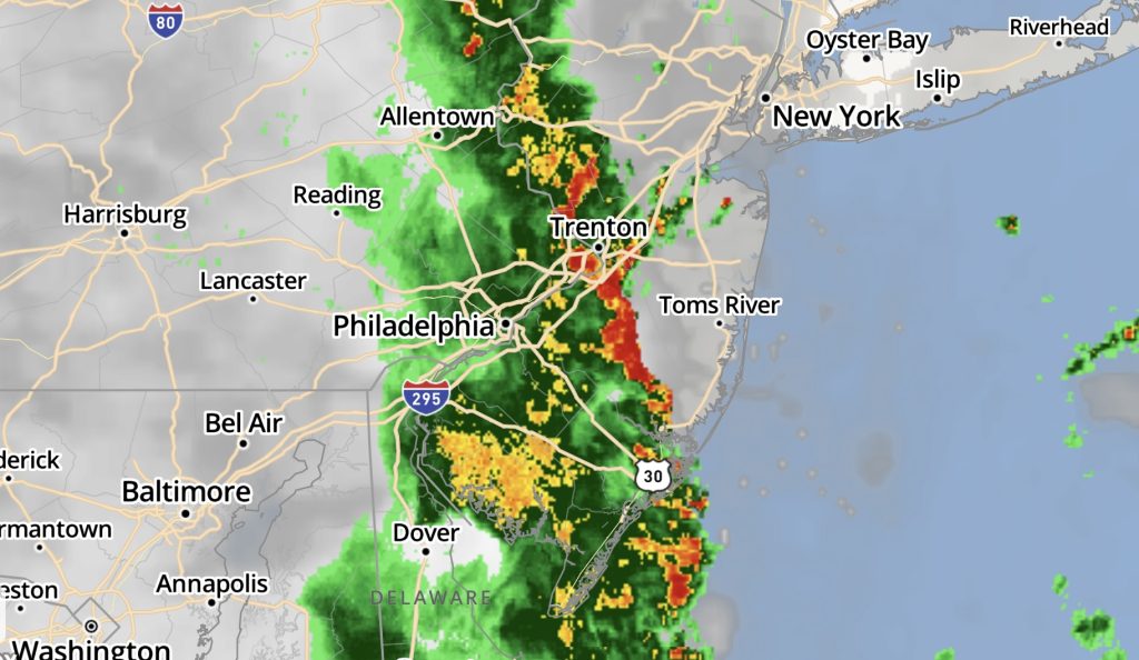 A line of storms moving into the region, 4:07 p.m., May 27, 2022. (NWS Radar)