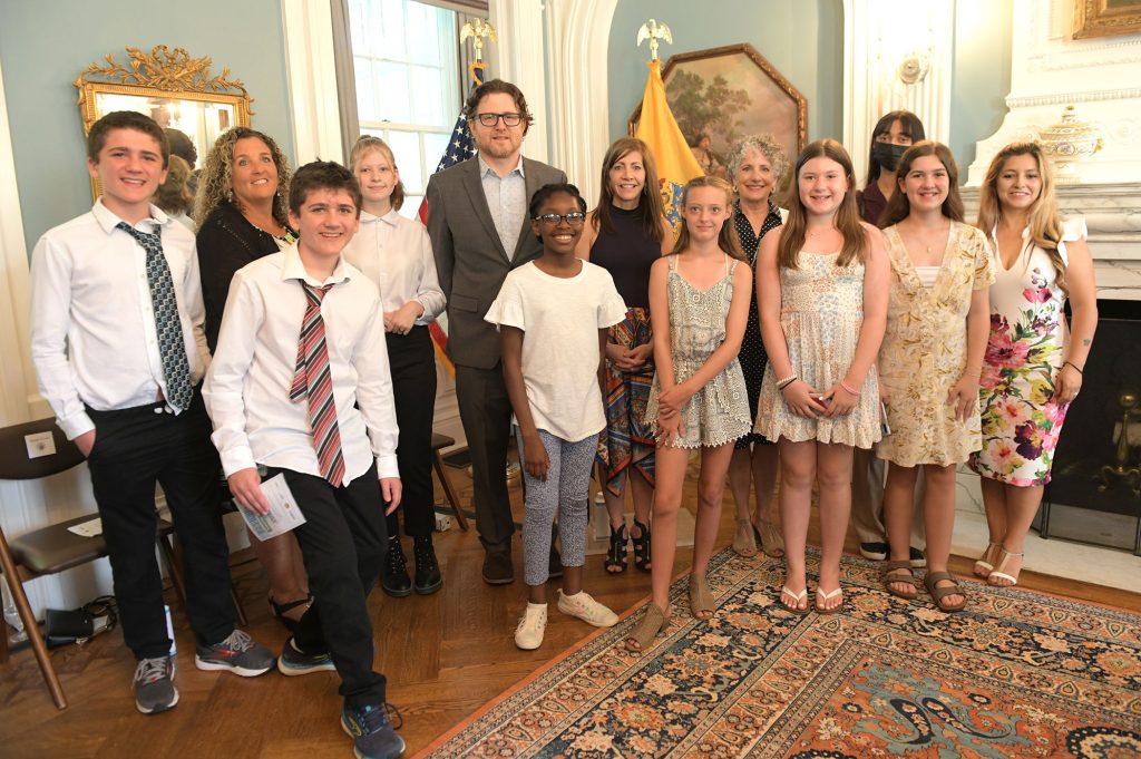Lake Riviera Middle School students were recognized at a state environmental event. (Photo: Governor's Office)