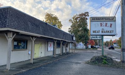 The Herbertsville Deli, slated for demolition in Brick Township, N.J., Oct. 2022. (Photo: Daniel Nee)