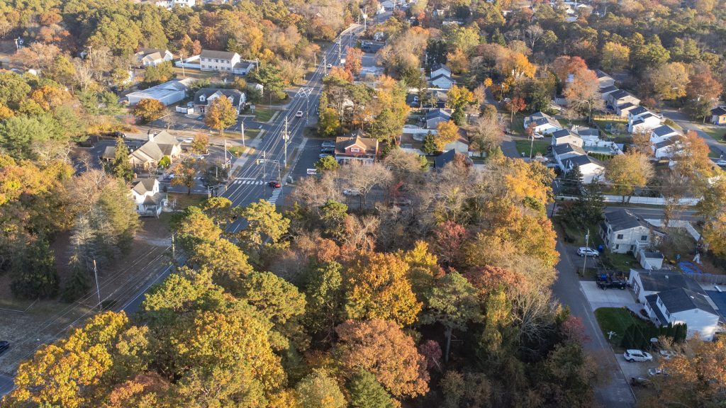 The property at Herbertsville Road and Maple Avenue under consideration for preservation, Nov. 2023. (Photo: Shorebeat)